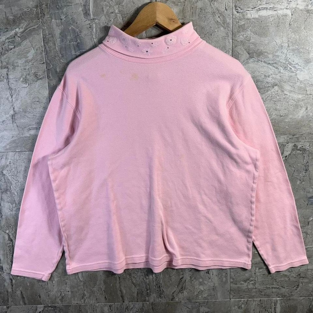 Pink Studio Works turtleneck with embroidered snowflake details Woman's Large‎